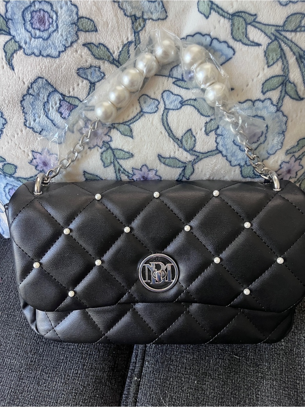 Badgley Mischka Quilted Pearl-Accent Shoulder Bag - Black - Vegan Leather